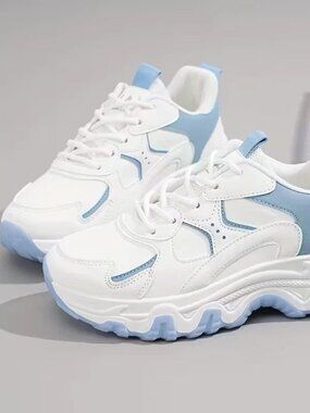 Women's Casual Sports Shoes - Low Top Lace Up, Sequins Stripes Design sneakers